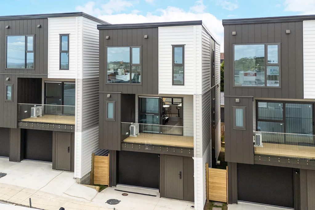 Glen Eden 3બેડરૂમ Asking price - $799,000!