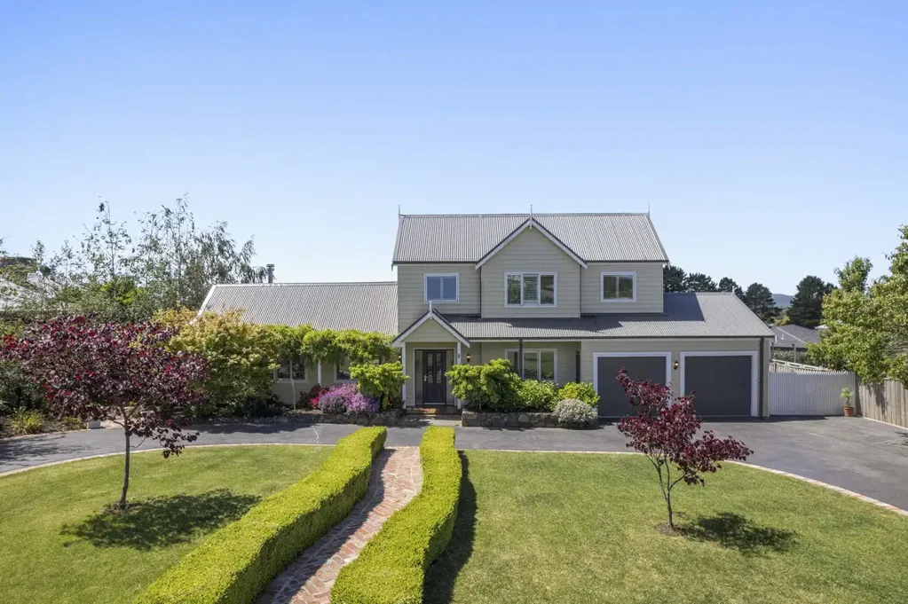 2 Kavanagh Court, Gisborne, VIC 3437