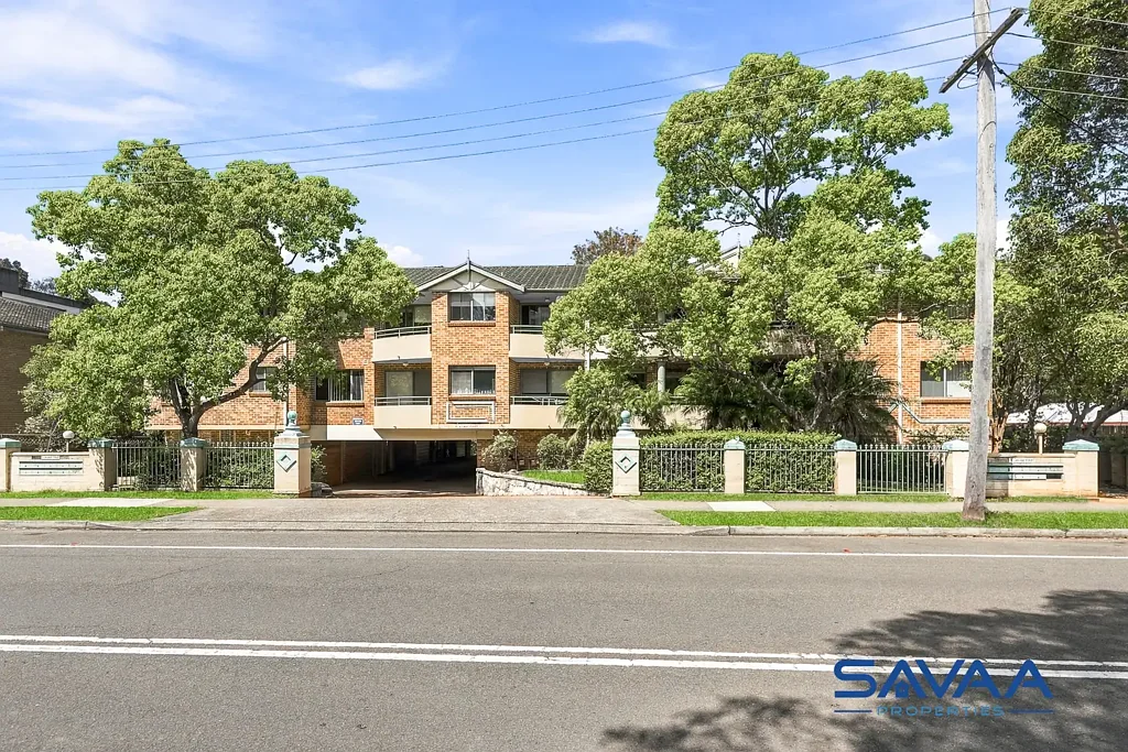 Wentworthville 2Kwarto Renovated & Spacious Apartment with Park Views