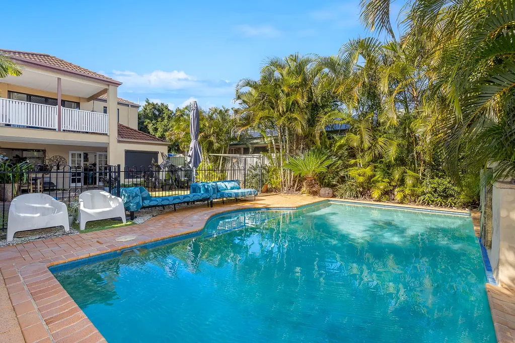 Scarborough 4 Bedroom A Slice Of Paradise 400m from Queens Beach