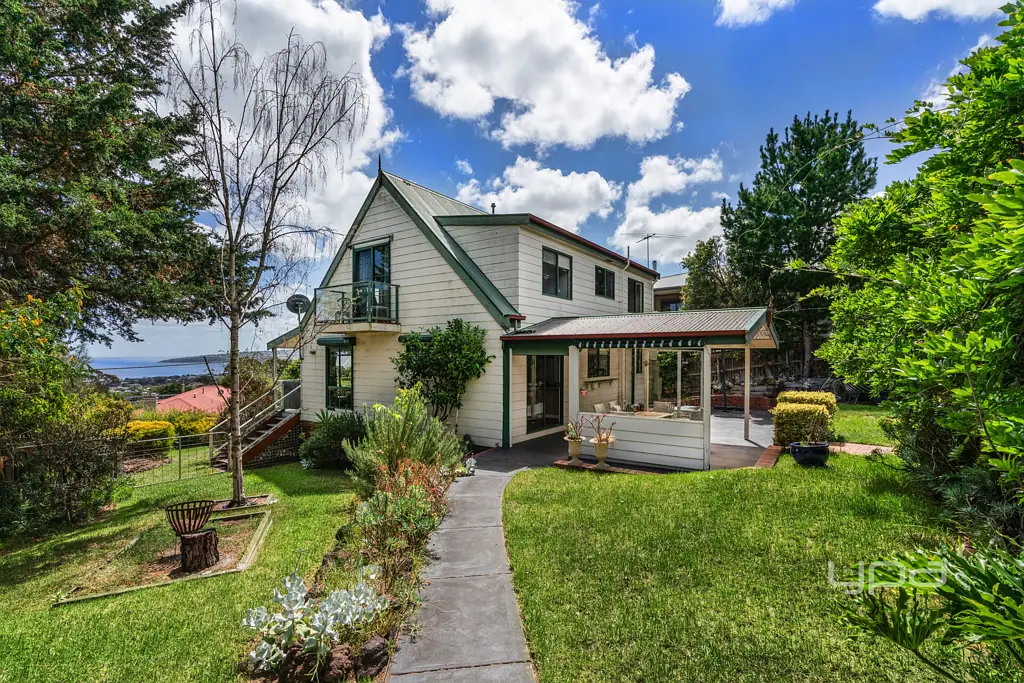 2 Burns Close, Dromana, VIC 3936