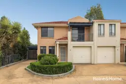 74 Coffs Harbour Avenue, Hoxton Park