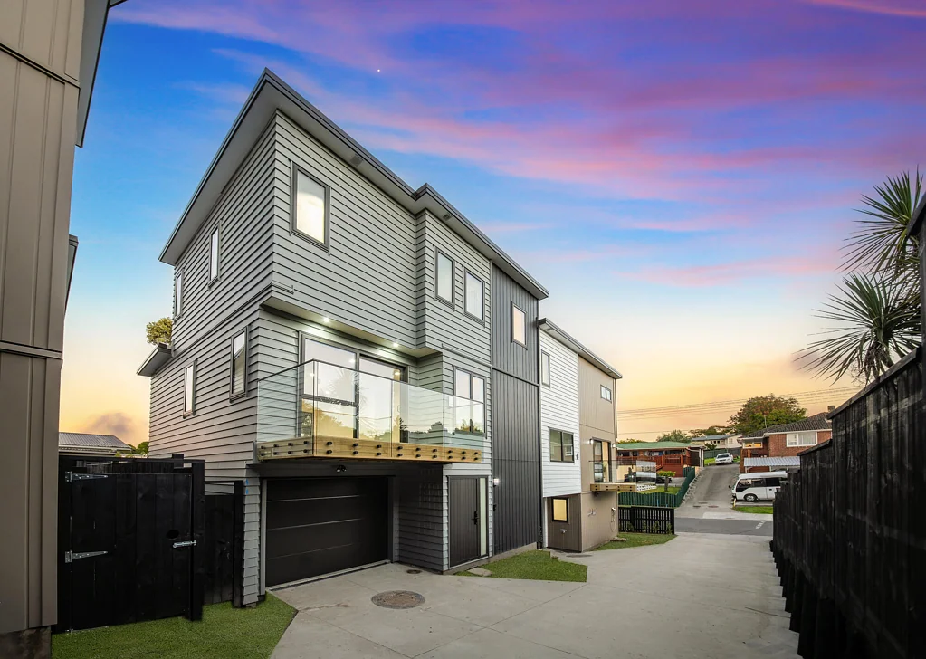 New Lynn 4બેડરૂમ Top School Zones | The Perfect Family Upgrade