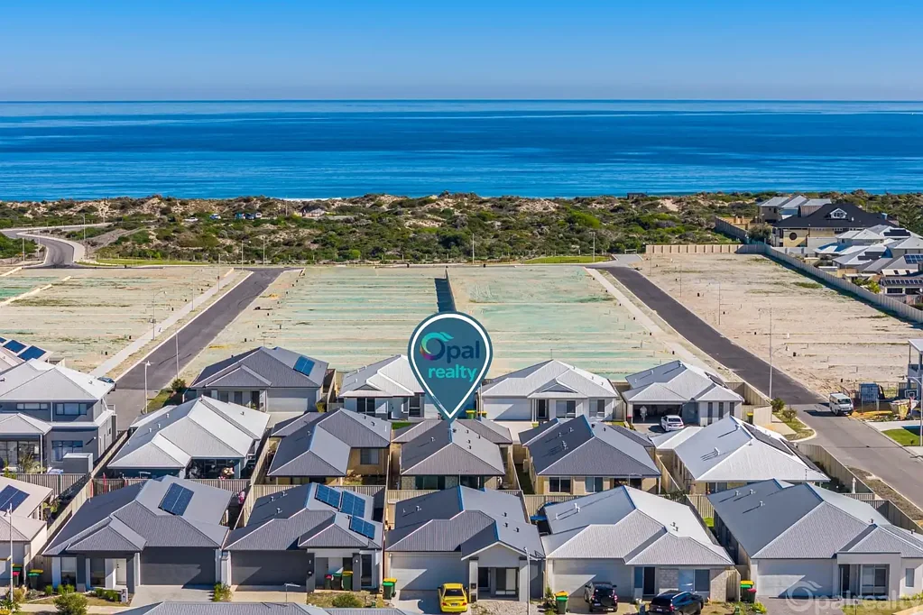 Golden Bay 4ห้องนอน Modern Coastal Living