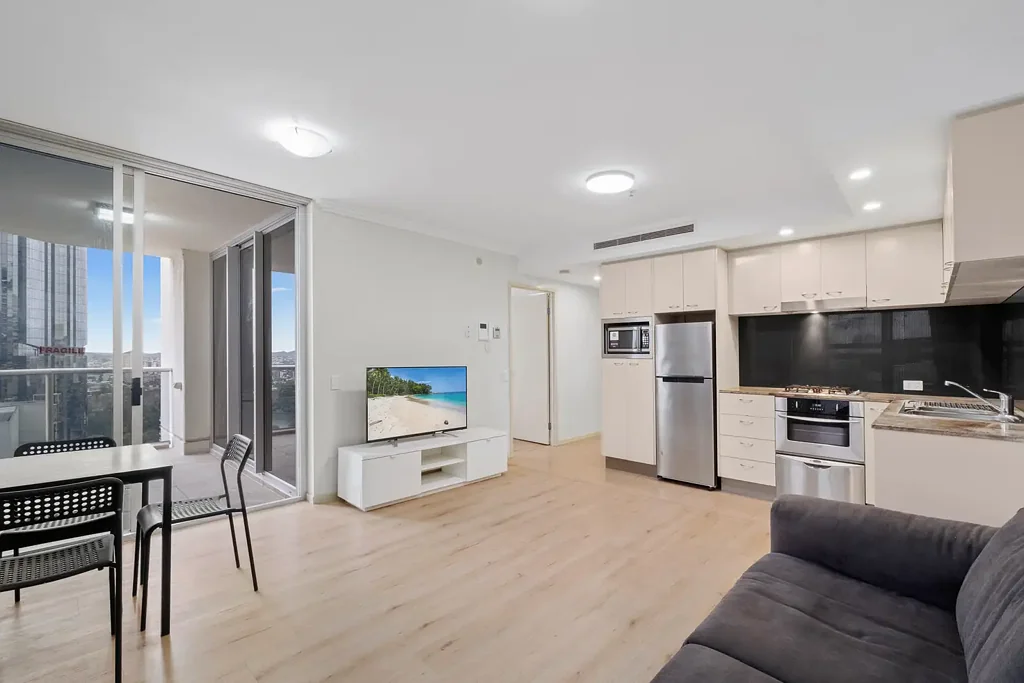 River Views |Carpark | Fully Furnished Apartment @ M On Mary