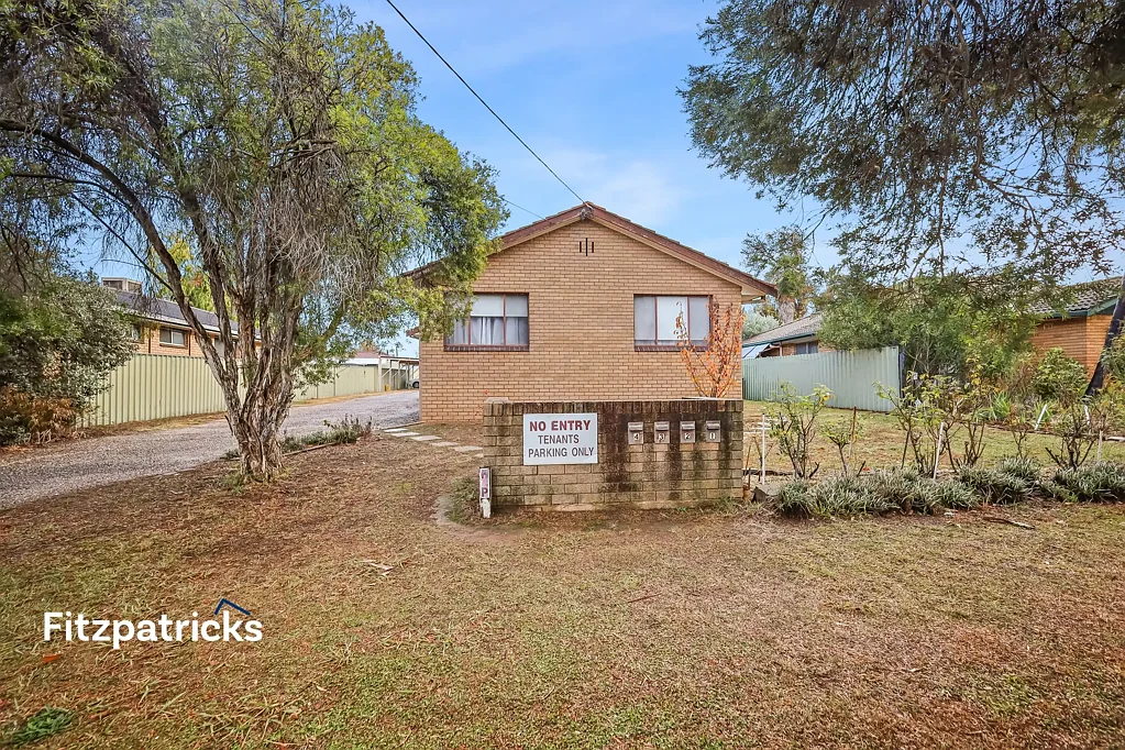 Rare Opportunity in Sought-After Lake Albert