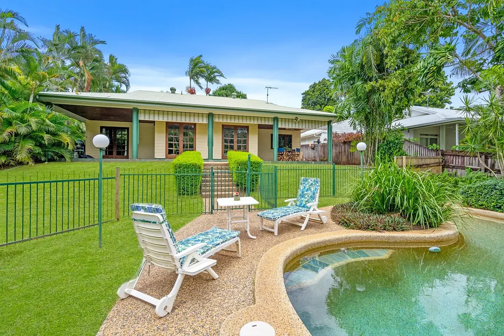 Brinsmead 3 Slaapkamer Low Maintenance Living with Pool & No Rear Neighbours