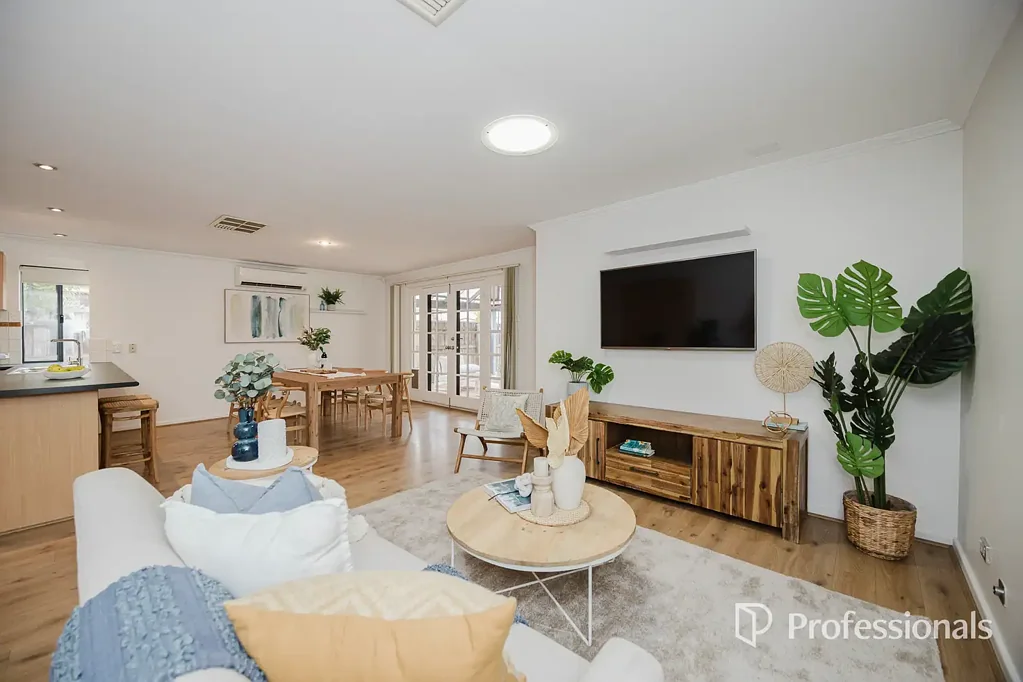 11 Balladonia Drive, Ellenbrook, WA 6069