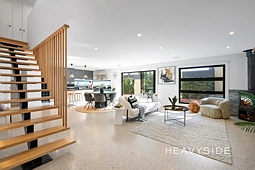 2/4 Eram Road, Box Hill North