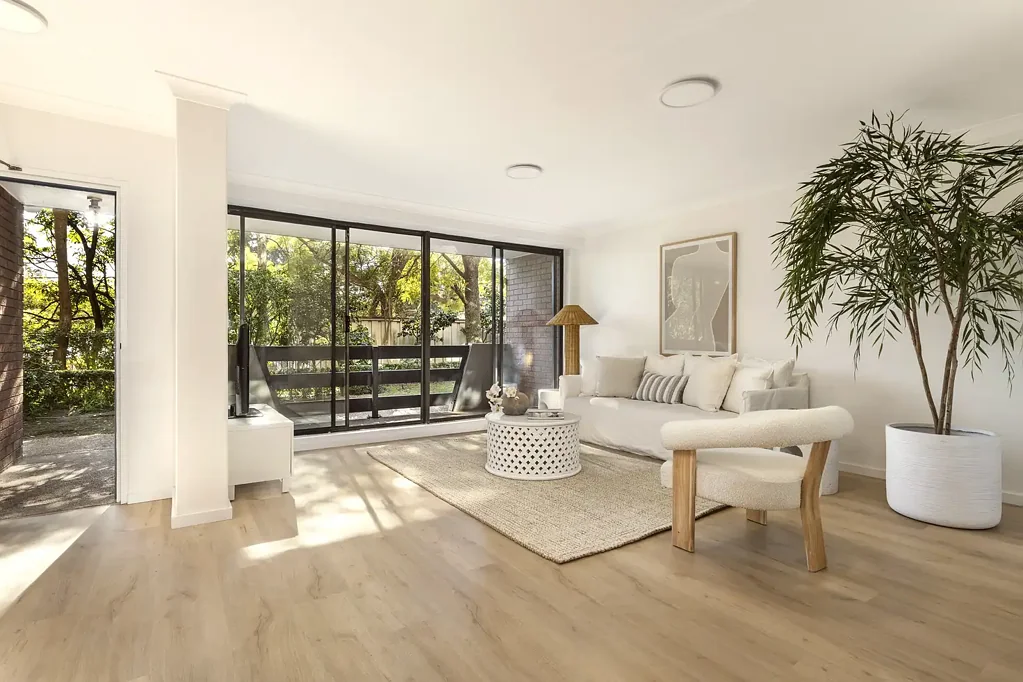 Centennial Park 2Moenga A Rare Garden Style Apartment with House Like Proportions