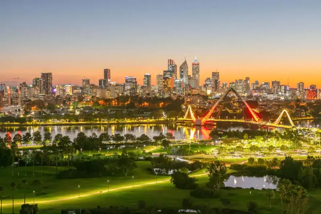 Burswood 4 Bedroom ELEVATED EXCELLENCE!