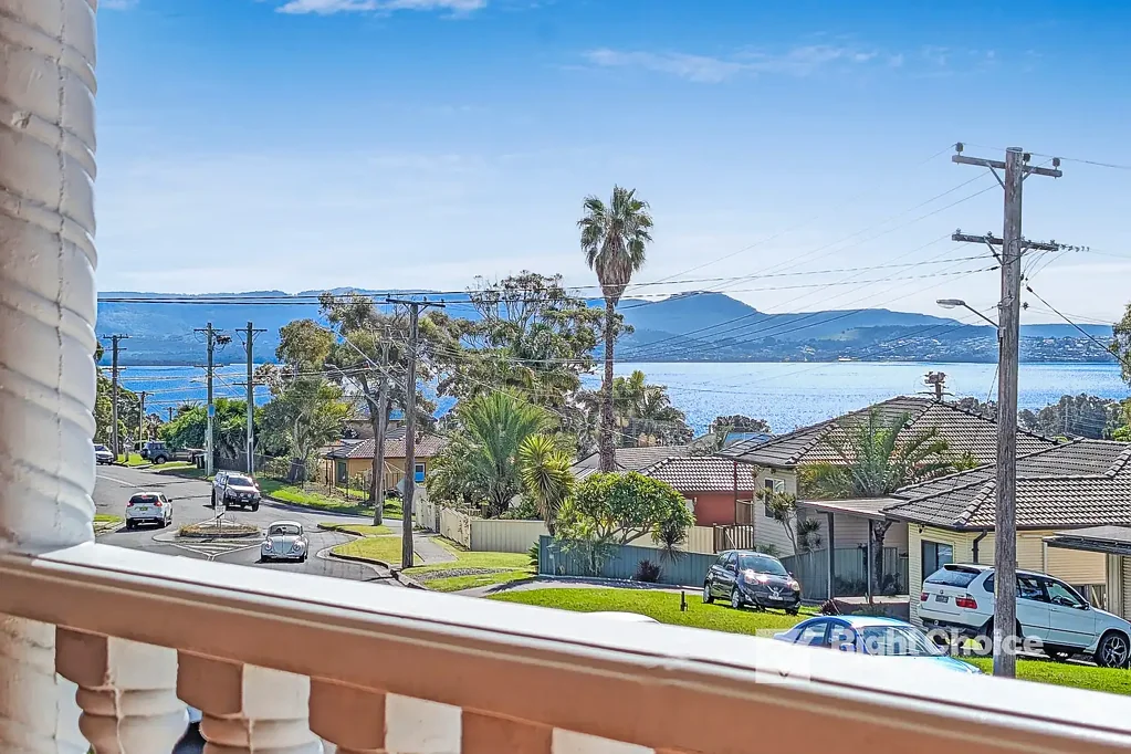 Mount Warrigal 5部屋 Lakeside Living with Stunning Views