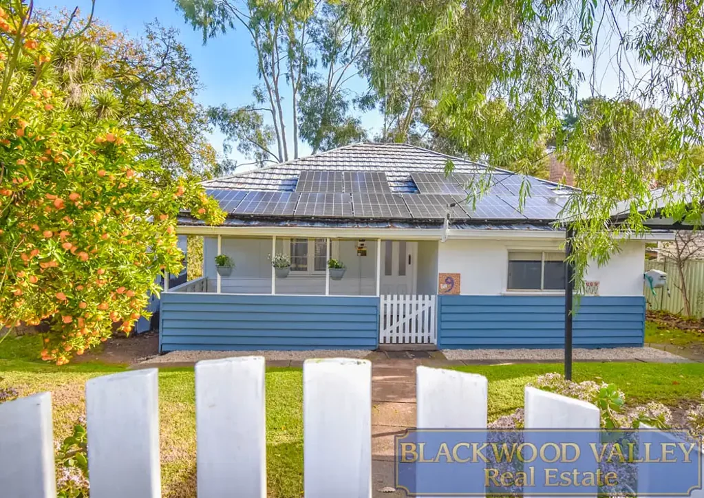 9 Hampton Street, Bridgetown, WA 6255