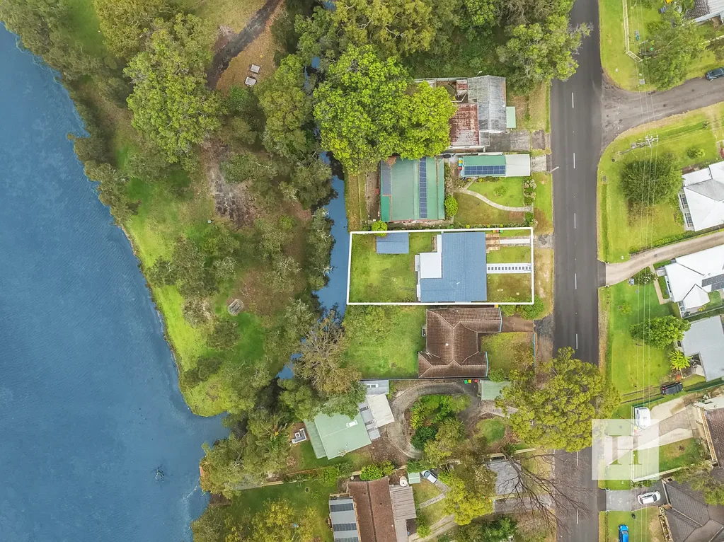 15 Malvina Parade, Gorokan, NSW 2263