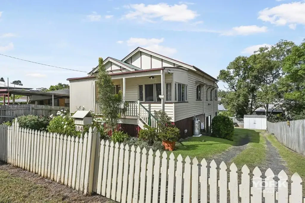 Address Withheld, Rockville, QLD 4350