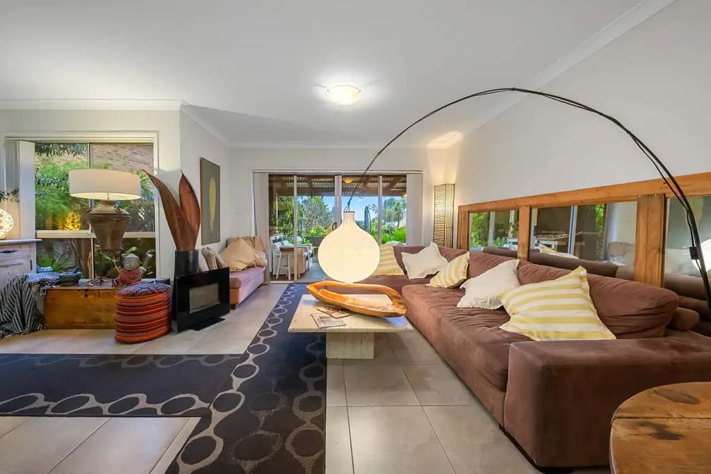 Spacious 4-Bedroom Family Duplex in Picturesque Little Bay