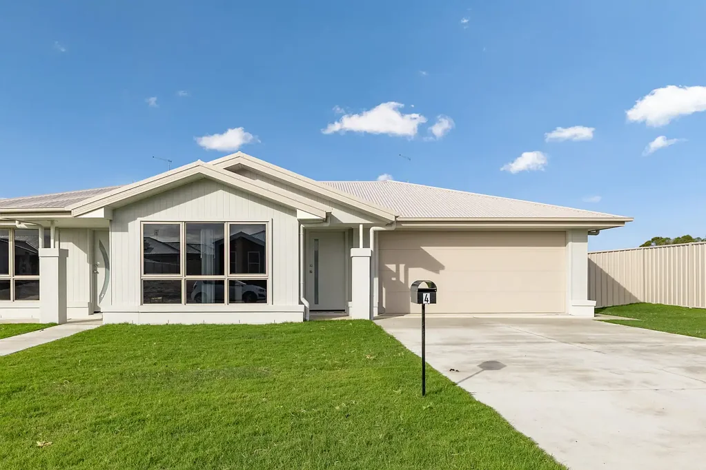 Freshly Built & Ready to Enjoy | 4 Bedrooms, Media Room & Alfresco Living