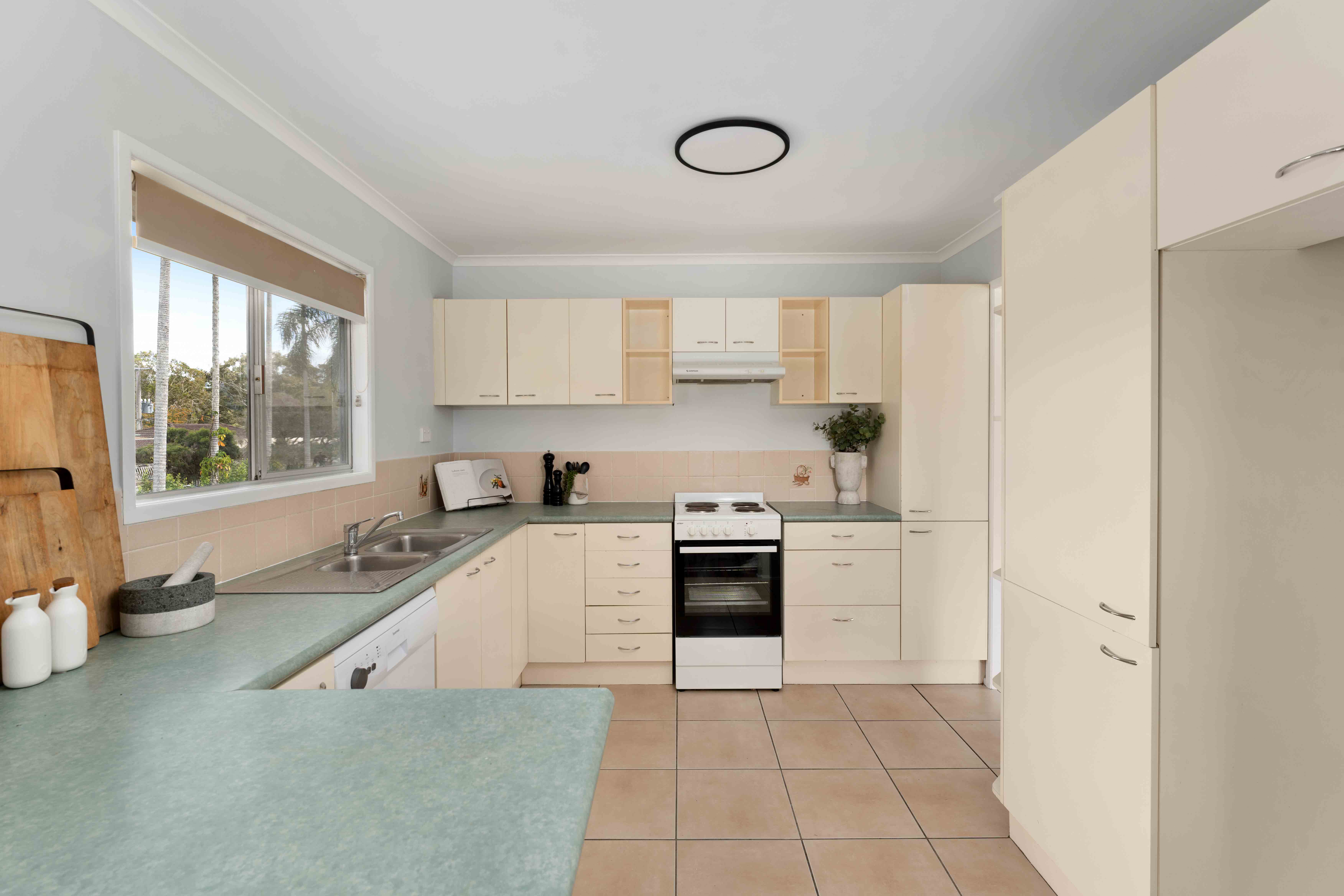 257 PATRICKS RD, FERNY HILLS QLD 4055, 0 Bedrooms, 0 Bathrooms, House