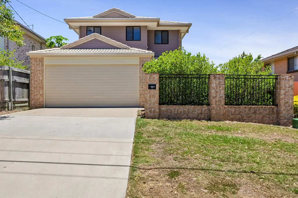 Spacious Family Home with Multiple Living Areas in Prime Location!
Contact Julie Sykes 0438 050 110
Weekly rent will increase to $785 from 13/03/2027