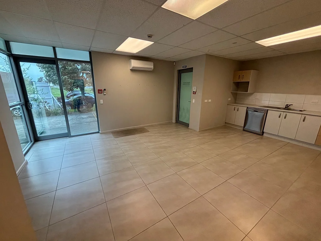 Paraparaumu  70 Sqm Ground Floor Office