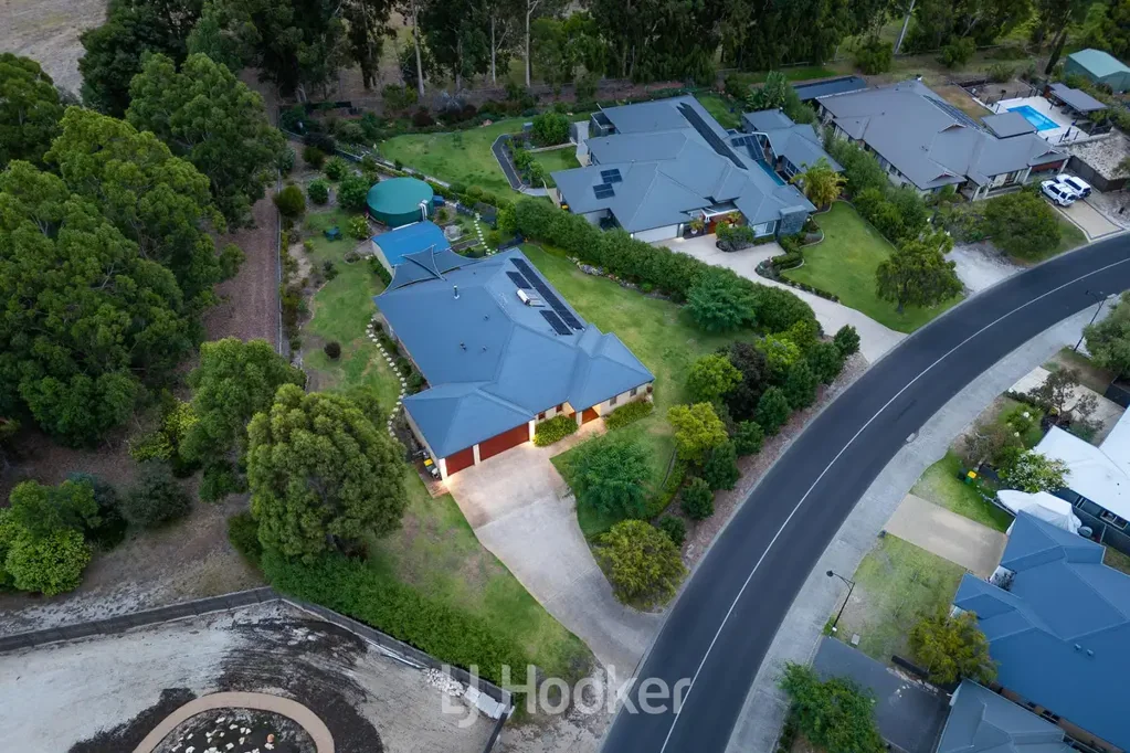107 Dunsborough Lakes Drive, Dunsborough, WA 6281