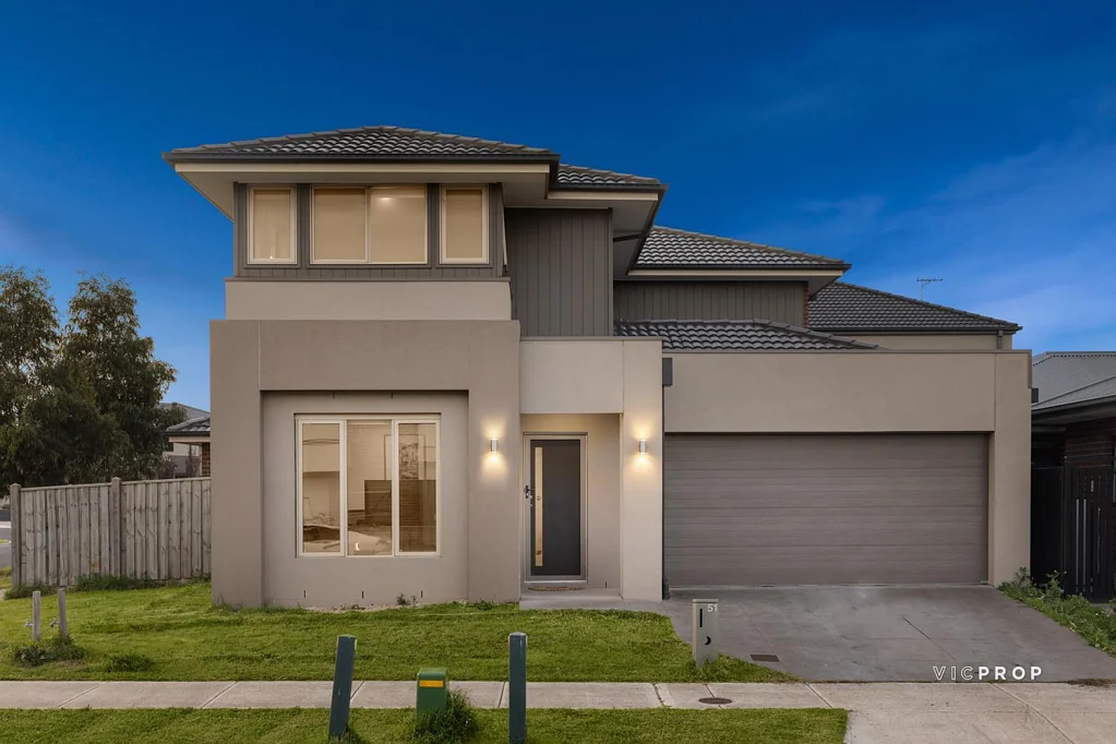 51 Ambassador Crescent, Point Cook, VIC 3030