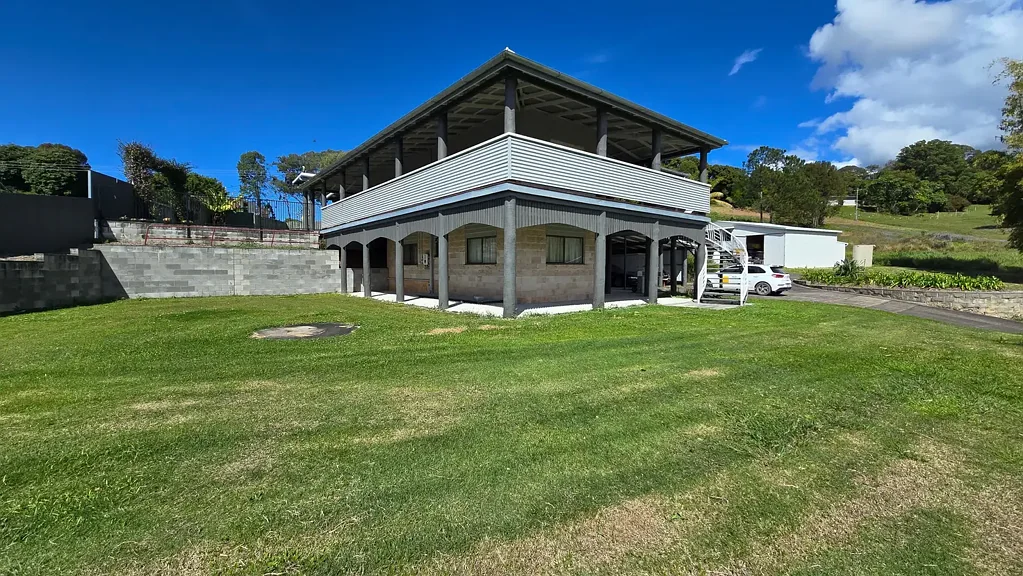 Peaceful Country Living with Modern Comforts - Close to Everything!  2 Bedroom Self Contained Unit - Ground Floor