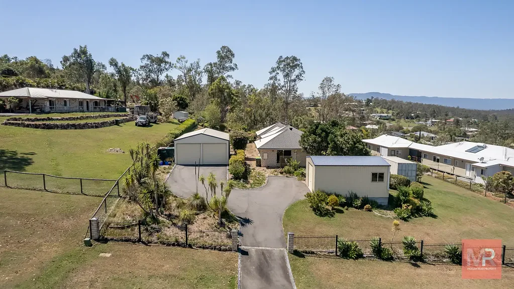 Mundoolun Acreage 4-Bedroom Home + Sheds