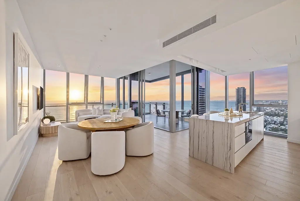 Broadbeach 3غرفة نوم Above It All - A Penthouse Residence at Signature Broadbeach