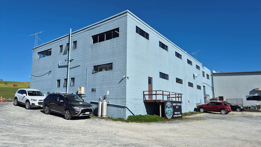 Warkworth WOODCOCKS INDUSTRIAL 830M² ON 3237M² YARD