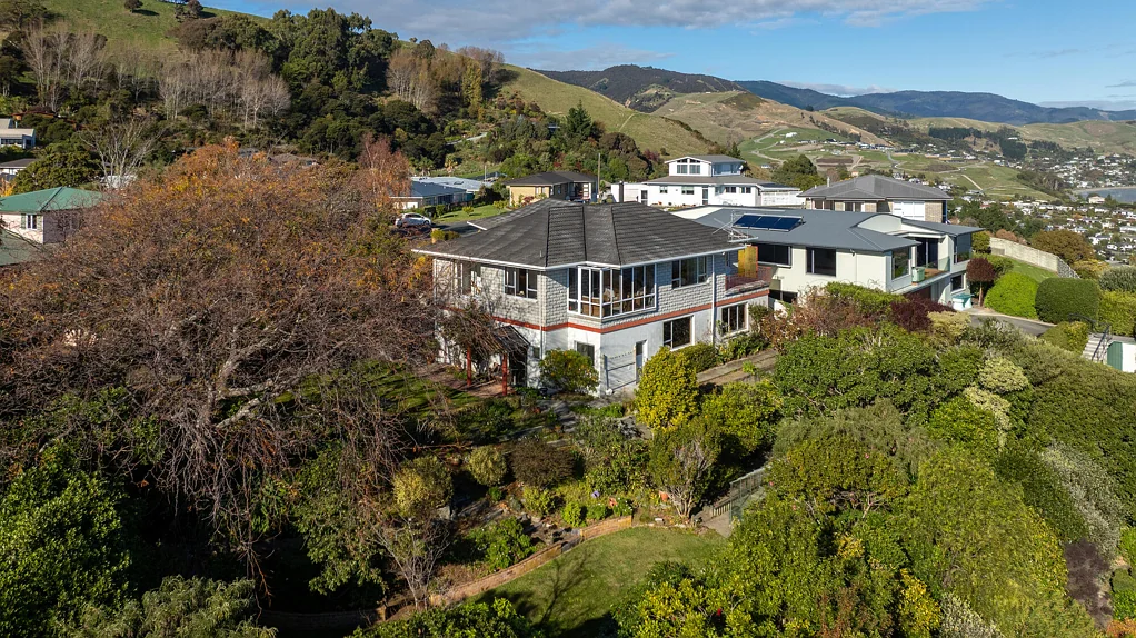 Marybank 3房  Sought-After Marybank CV $1,375,000