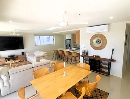 2/11 Colburn Avenue, Victoria Point, Redland City Region, 3 phòng ngủ, 2 phòng tắm, Apartment