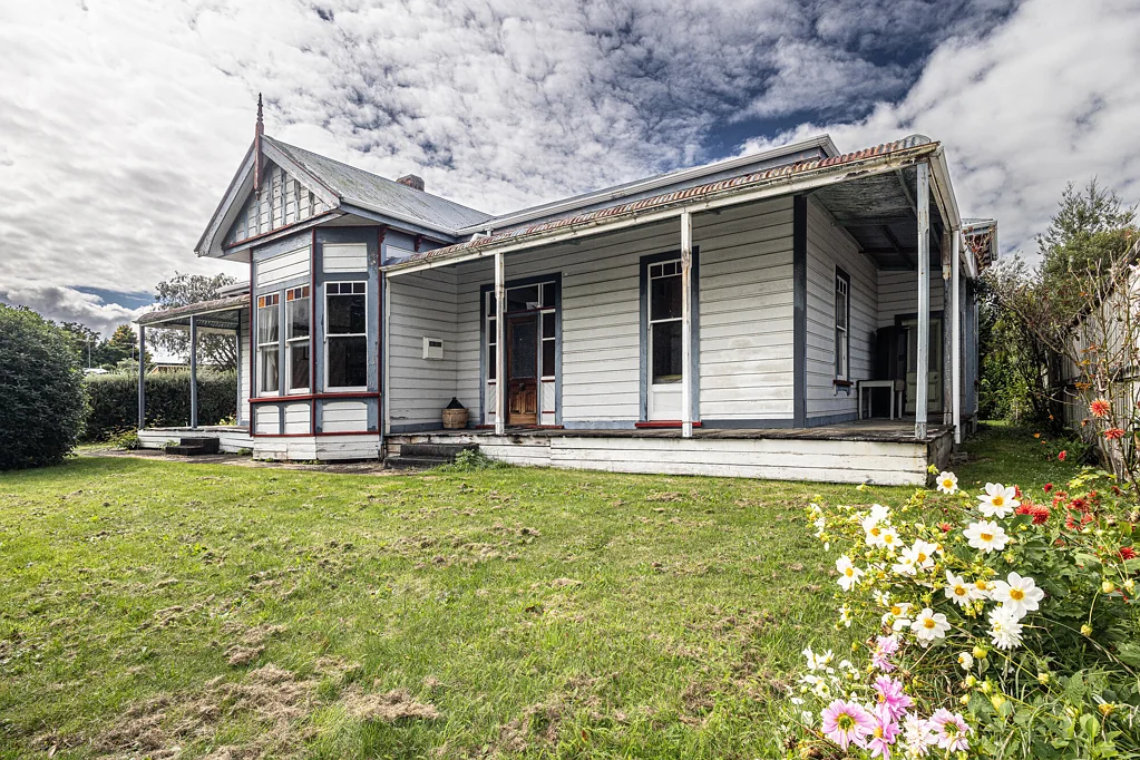 Ohakune 4房  Character villa ready for revival