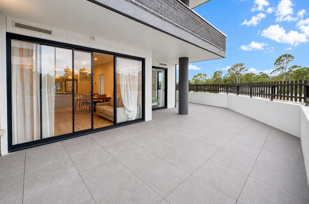 Rouse Hill 2房 两居室公寓 采光充足 开放式布局 环绕式阳台 步行可达Metro 便利设施云集 紧邻学校 Exceptional 173sqm Corner Unit with Wrap Around Balcony