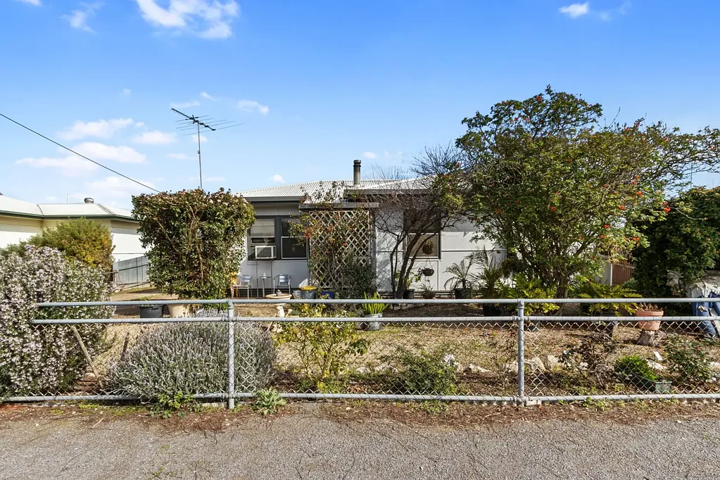 21 Eighth Street, Minlaton, SA 5575