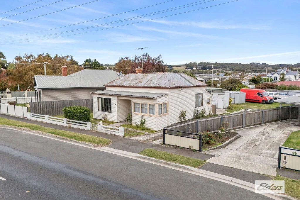 Ulverstone 3部屋 RENOVATE OR DEVELOP