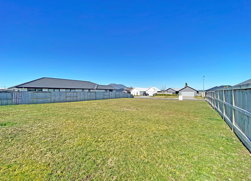Rangatira Park  Flat, sunny section – build your sanctuary today
