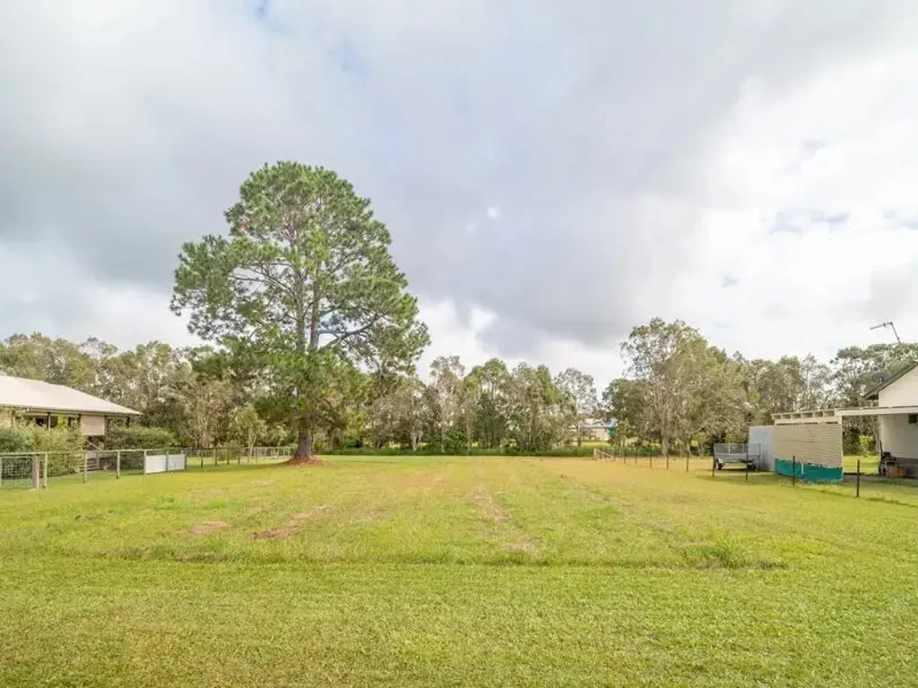 18 Regent Court, Cooloola Cove, QLD 4580