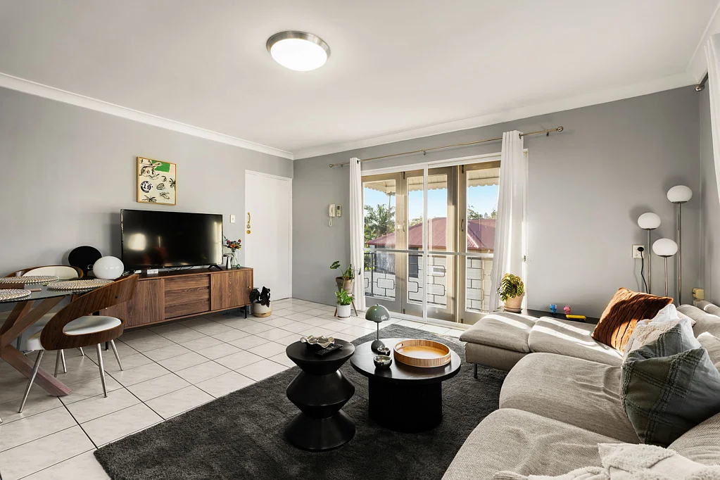 Hamilton 2 Bedroom Boutique living on Kingsford Smith Drive