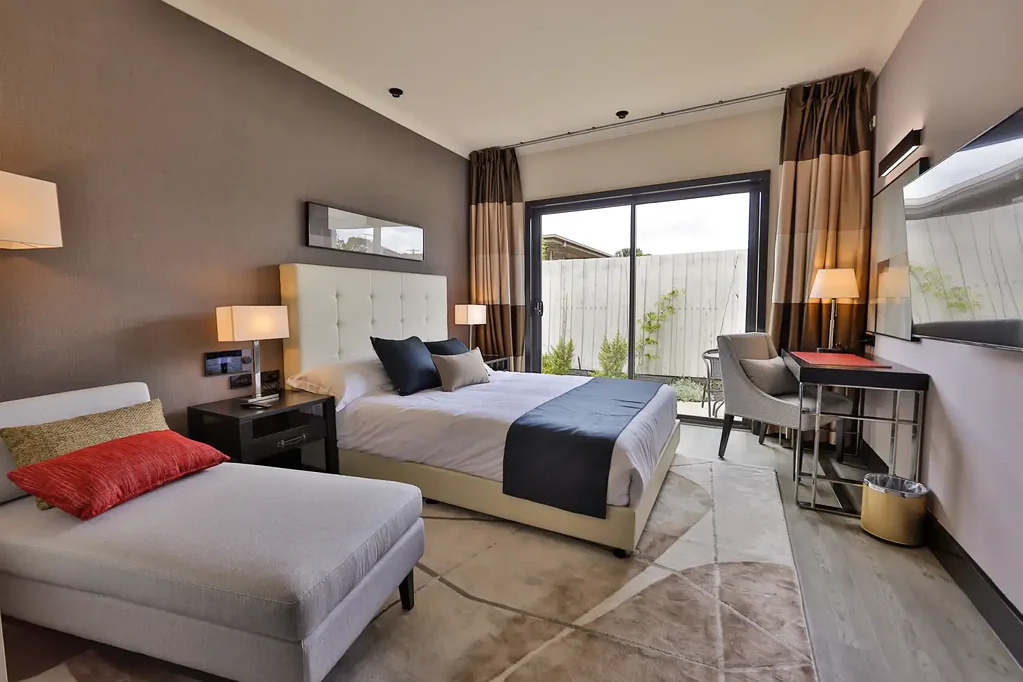 Platinum Executive Room (Fully Furnished; Includes Utilities)