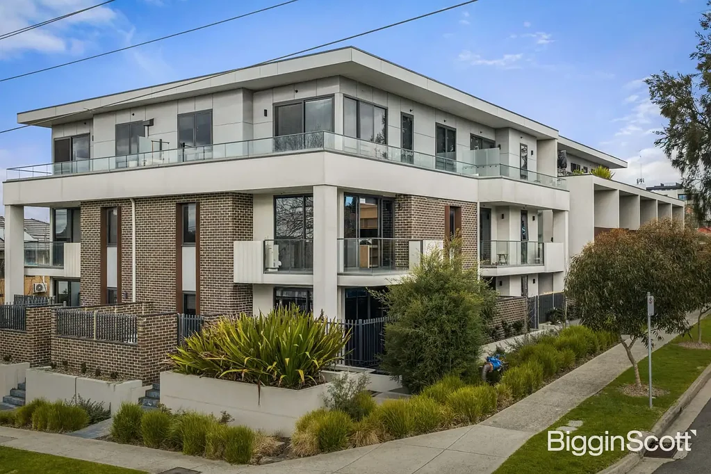 Blackburn South 2房 现代生活，非凡生活方式魅力 Modern Living with Exceptional Lifestyle Appeal