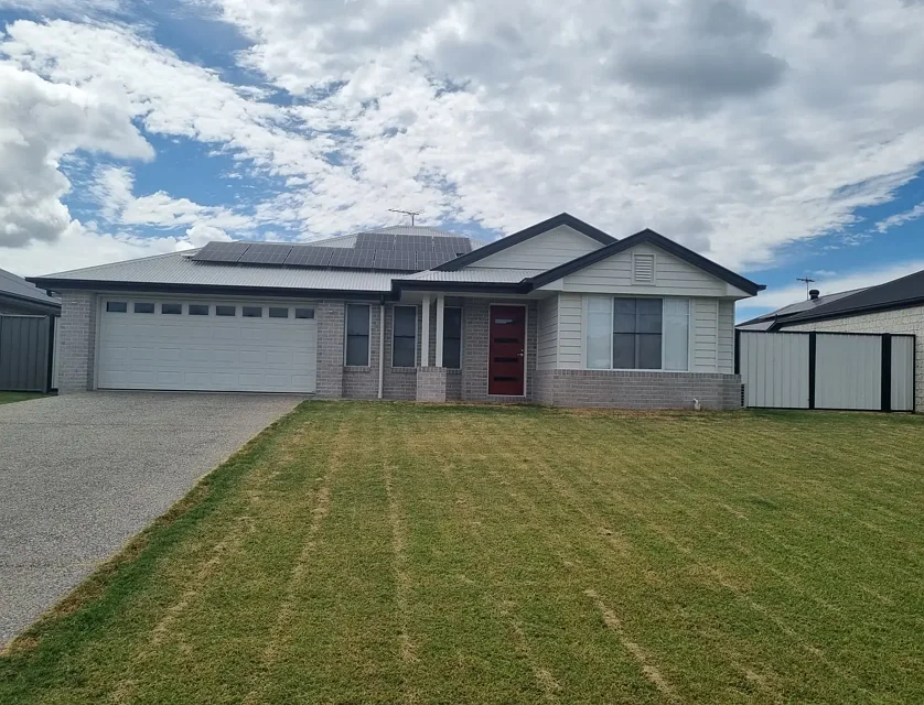 170 Opal Street, Emerald, QLD 4720, 4房, 2浴, 整租独立别墅