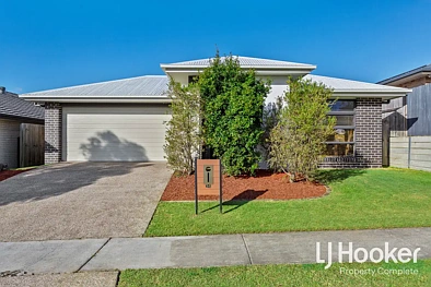 34 Winterpeak Close, Yarrabilba, QLD 4207, 4 Bedrooms, 2 Bathrooms, House
