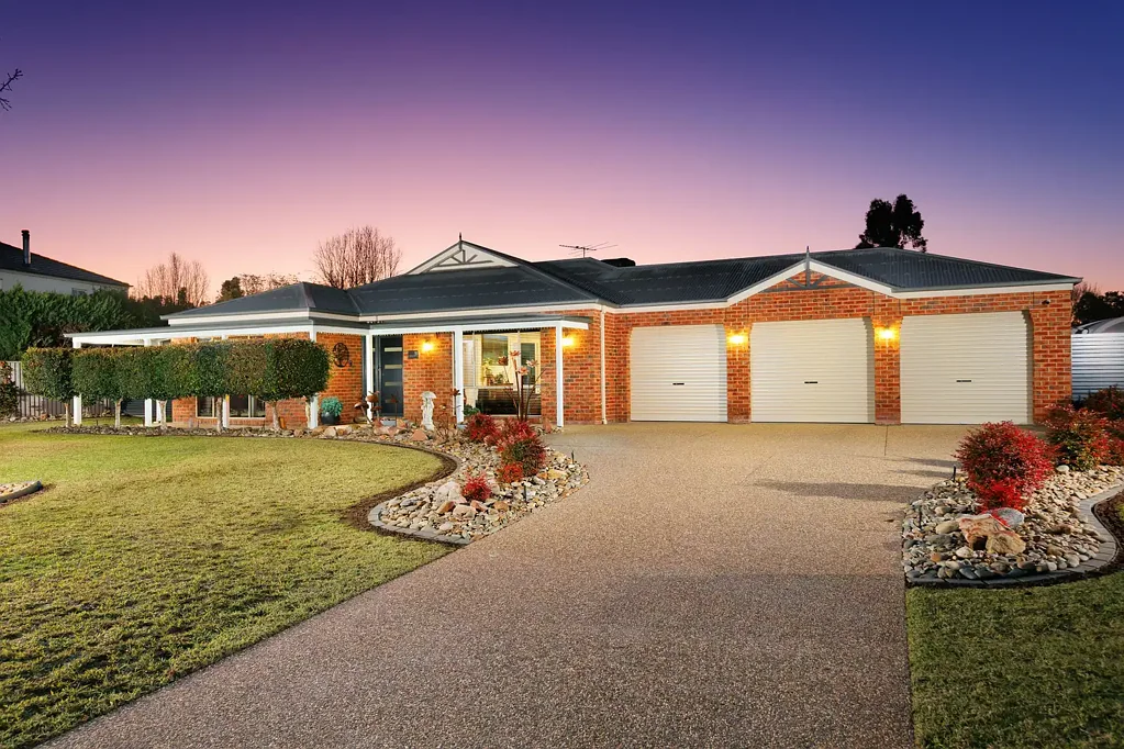 Wodonga 5Zimmer WODONGA - Spacious Home And Land On 1928m² Allotment