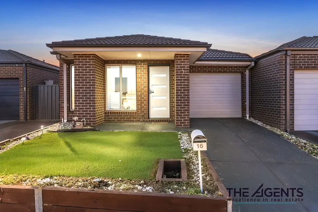 Tarneit 3침실 Smart Buying in the Heart of Newgate Estate, Ideal for First Home Buyers & Investors