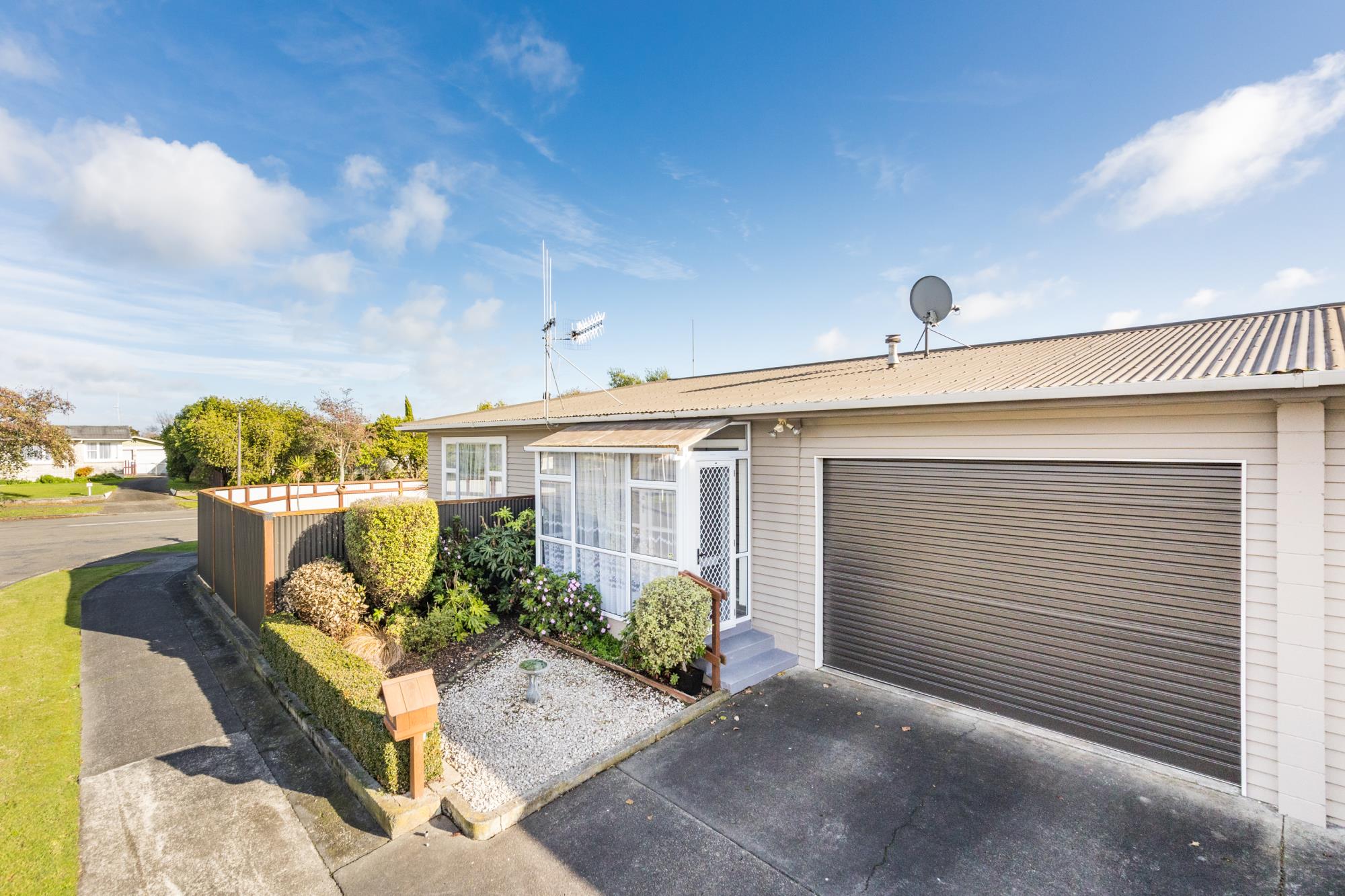 46 Abraham Crescent, Milson, Palmerston North, 2 rūma, 1 rūma horoi