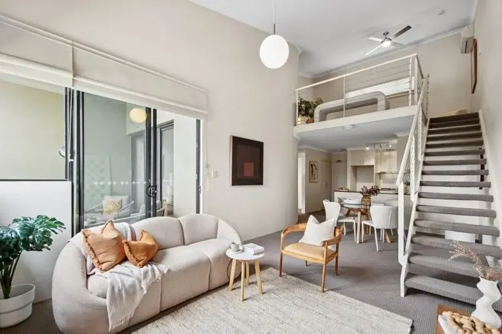 Generous 2 bed apartment in whisper quiet rear of block position