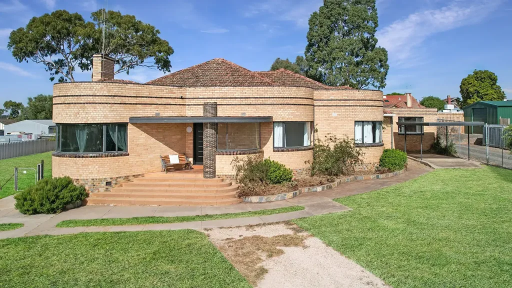 Maryborough 4ห้องนอน ELEGANT FAMILY LIVING ON A GENEROUS 1262M² ALLOTMENT