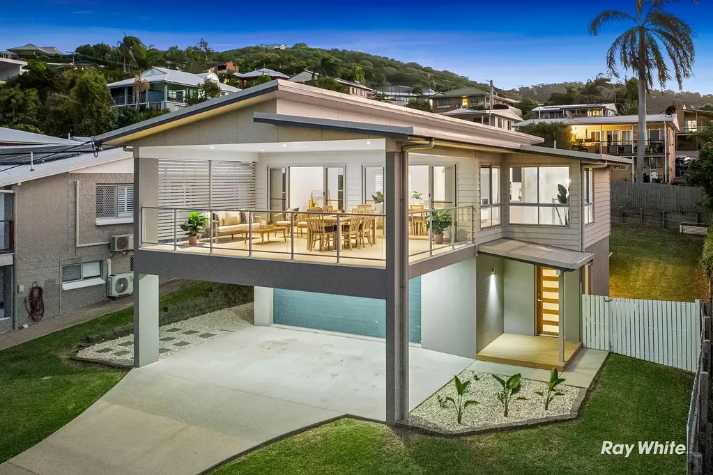 Barlows Hill 4房  Contemporary entertainer's abode with stunning ocean views