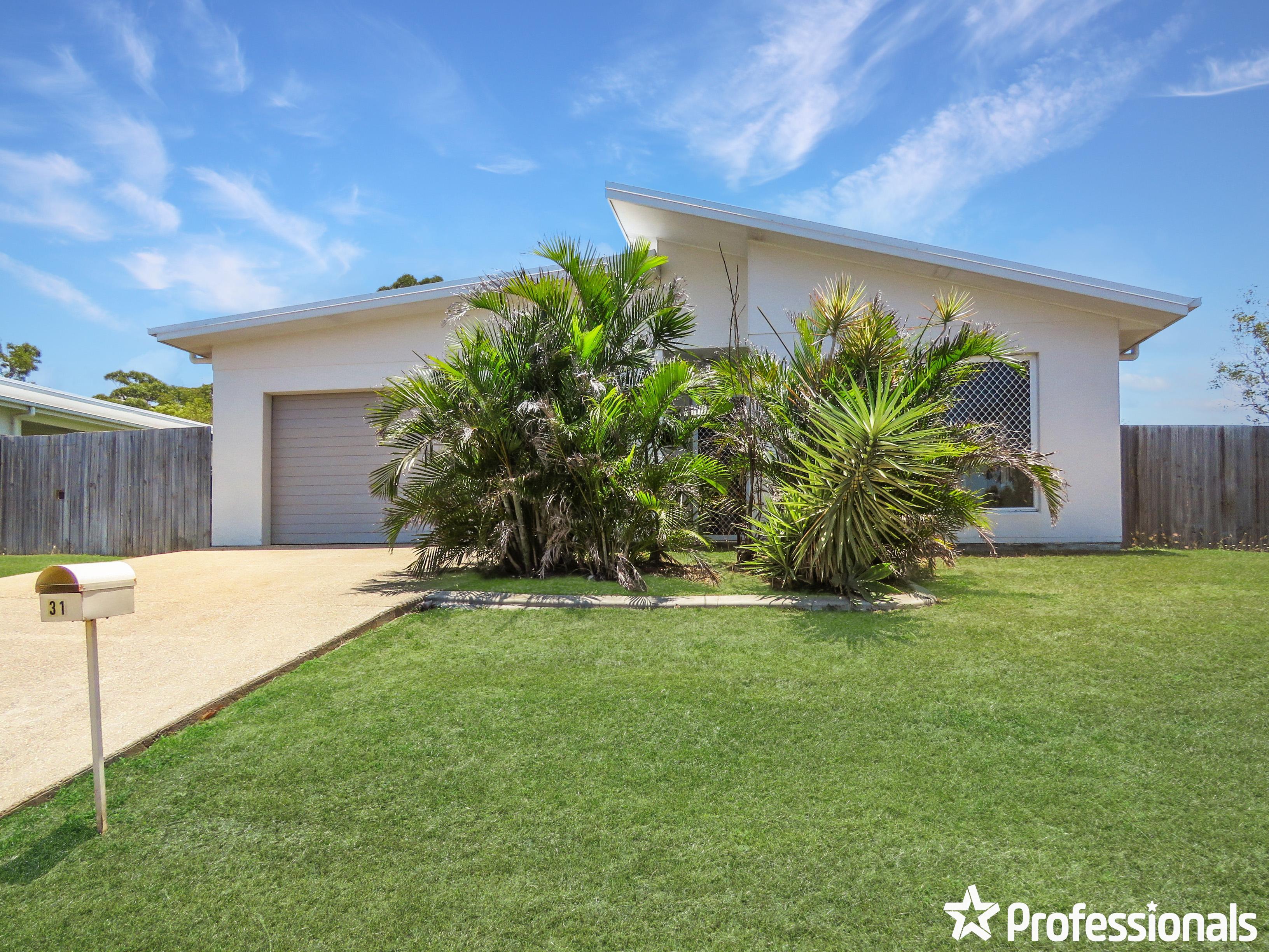 WHITSUNDAY PARADISE EST 31-33 SAPPHIRE CR, BOWEN QLD 4805, 0 ห้องนอน, 0 ห้องน้ำ, House